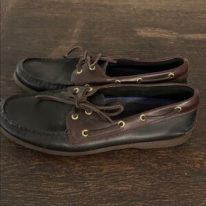 Sperry authentic original 2 eye boat shoes. Sz 11.5.